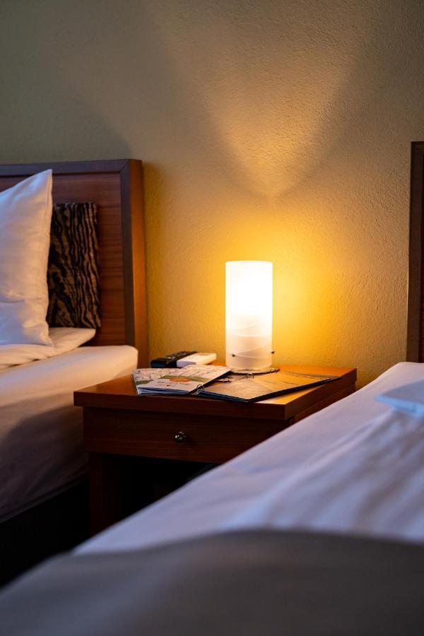 Areo Hotel & Restaurant Bradesti Zewnętrze zdjęcie